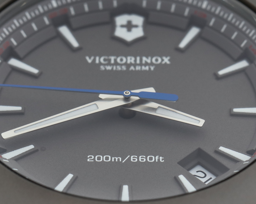 Victorinox Swiss Army INOX 鈦金屬腕表評測 腕上評測 