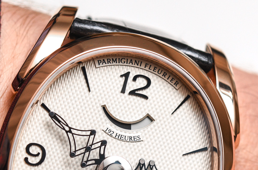 配菱格紋表盤與金質機芯的 Parmigiani Ovale Pantographe 腕表評測 腕上評測 